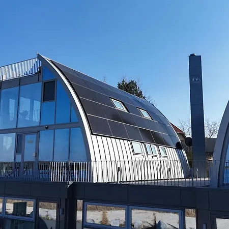 Open-water-resort شقة