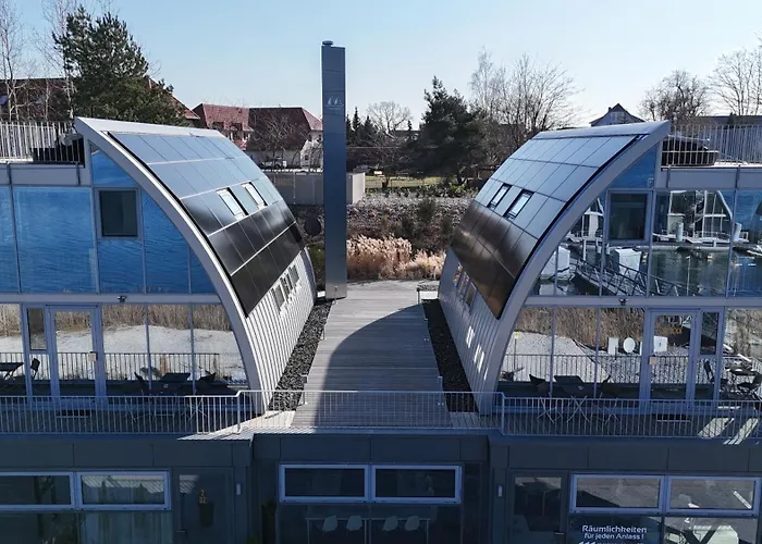 Open-water-resort شقة *